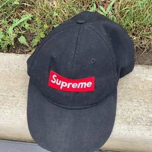 Supreme hat red on black